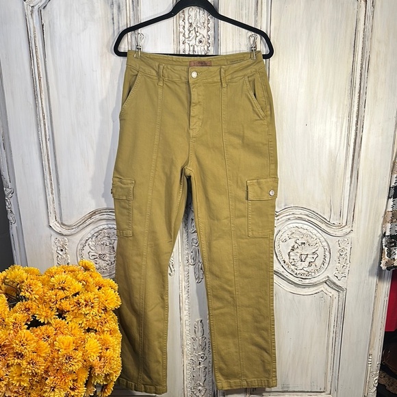 Judy Blue Green Cargo Pants Straight Leg Utilitarian - Picture 1 of 14